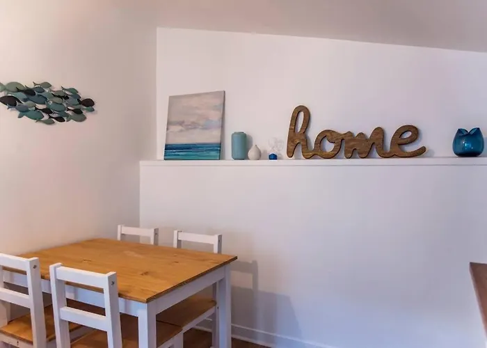 Apartment 2 Personnes, Place St Sauveur A 2min