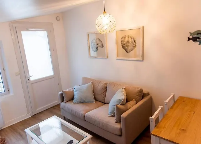 2 Personnes, Place St Sauveur A 2min * Caen